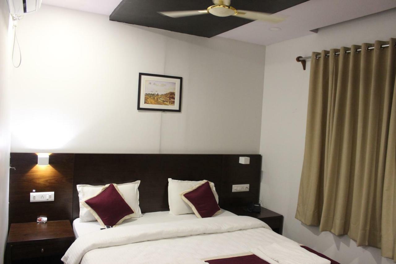 Tango Beach Resort Lakshmanpur Exterior foto
